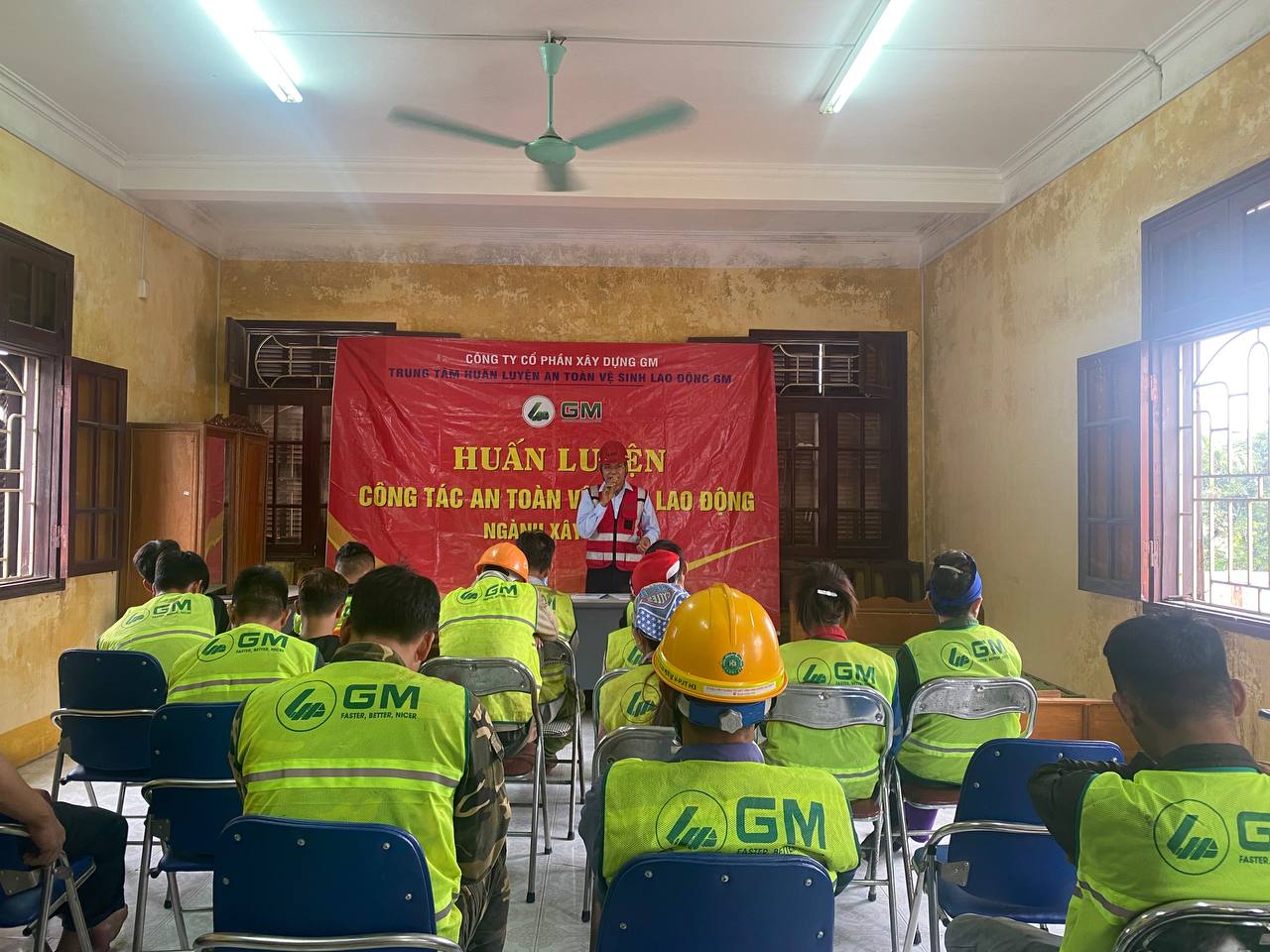 HUẤN LUYỆN AN TOÀN - CÔNG TRÌNH HAIHA PETRO VÀ NAM CẦU KIỀN