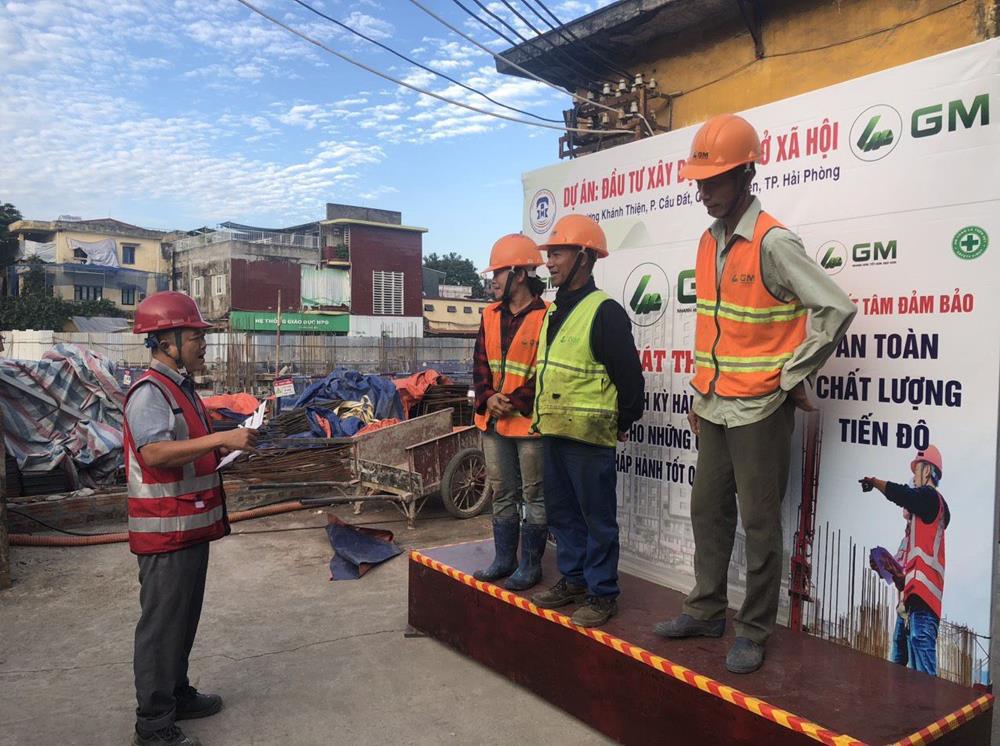 📣KHÓA HUẤN LUYỆN VỆ SINH , AN TOÀN LAO ĐỘNG VÀ KHEN THƯỞNG CÔNG NHÂN CÓ THÀNH TÍCH TỐT TRONG THÁNG📣